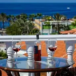 In Playa De Americas 1 * Playa de las Americas (Tenerife)
