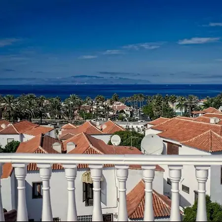 In Playa De Americas 1 *